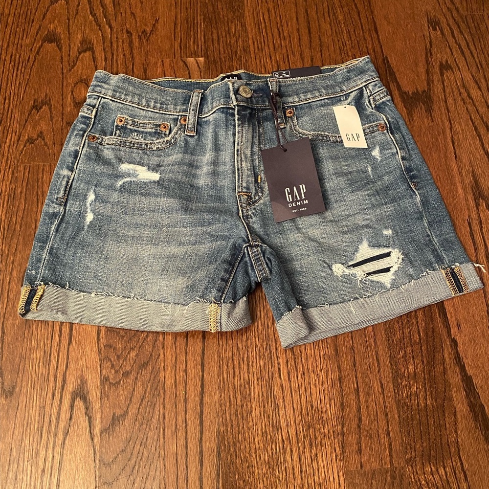 Jean shorts - NWT size 24in great fit